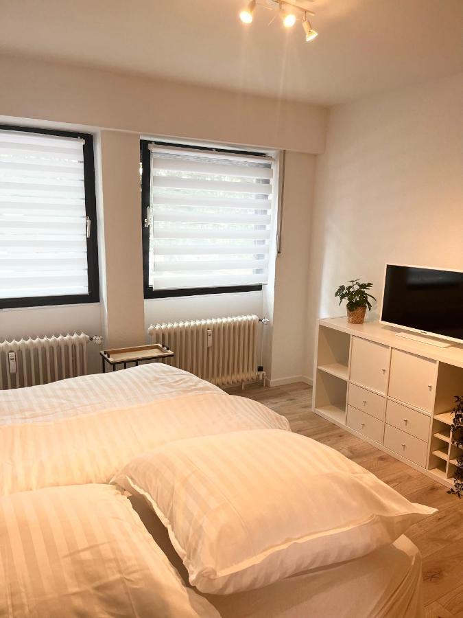 Gemuetliches Zentrales Apartment 2 Min Bis Du Hbf 뒤스부르크 외부 사진