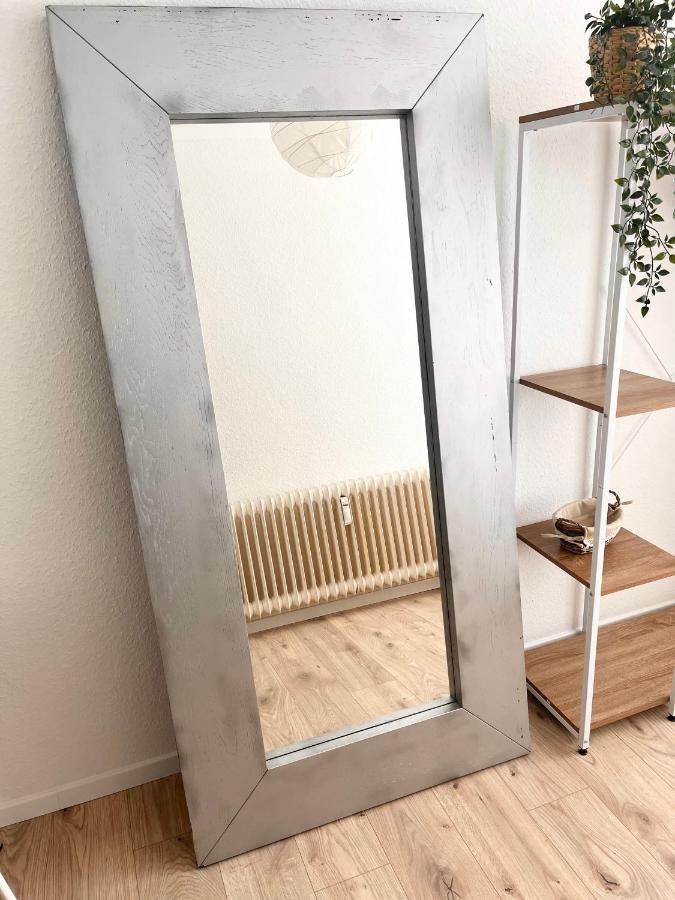 Gemuetliches Zentrales Apartment 2 Min Bis Du Hbf 뒤스부르크 외부 사진