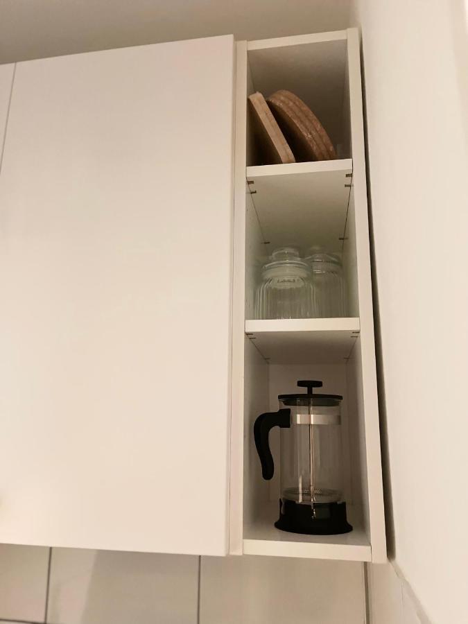 Gemuetliches Zentrales Apartment 2 Min Bis Du Hbf 뒤스부르크 외부 사진