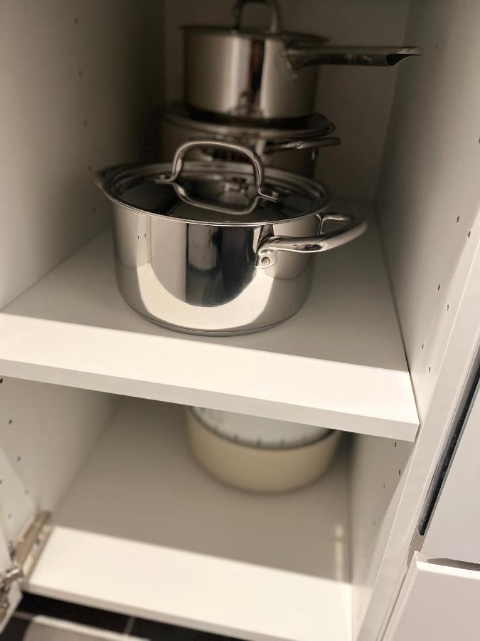 Gemuetliches Zentrales Apartment 2 Min Bis Du Hbf 뒤스부르크 외부 사진