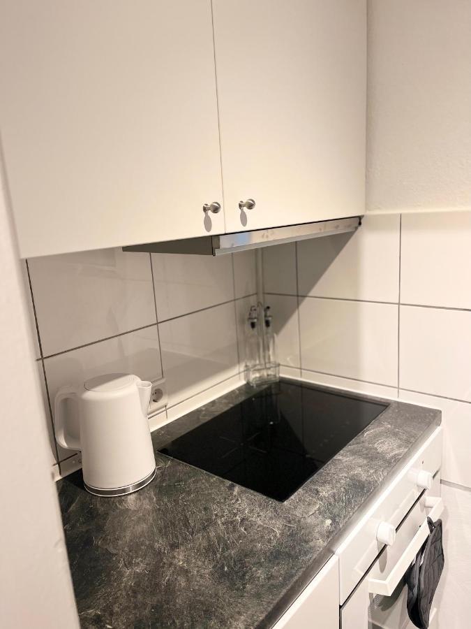 Gemuetliches Zentrales Apartment 2 Min Bis Du Hbf 뒤스부르크 외부 사진